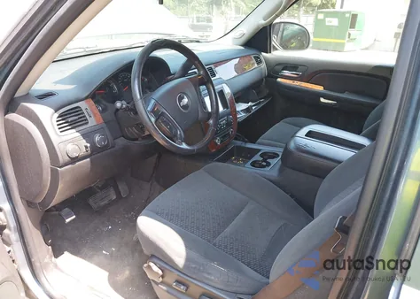 2008 Chevrolet Suburban 1500 Lt from USA, damaged, VIN 1GNFK16318J148215